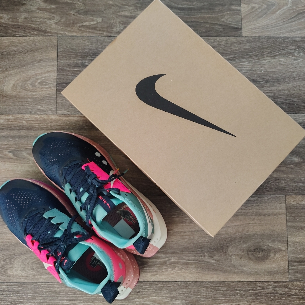 Nike ZoomX Zegama Trail 2 Athletic Shoes